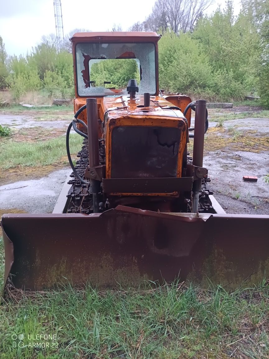Трактор ДТ 75 бульдозер