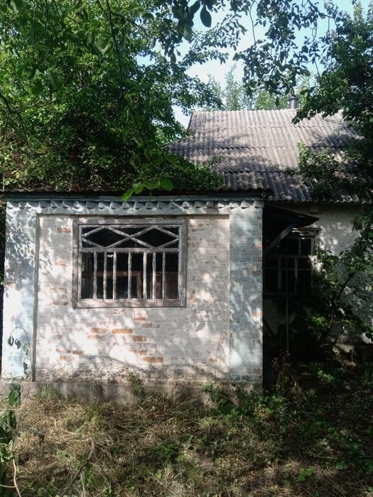 Терміново. Потрібно гроші на операцію. Продам будинок біля ставка