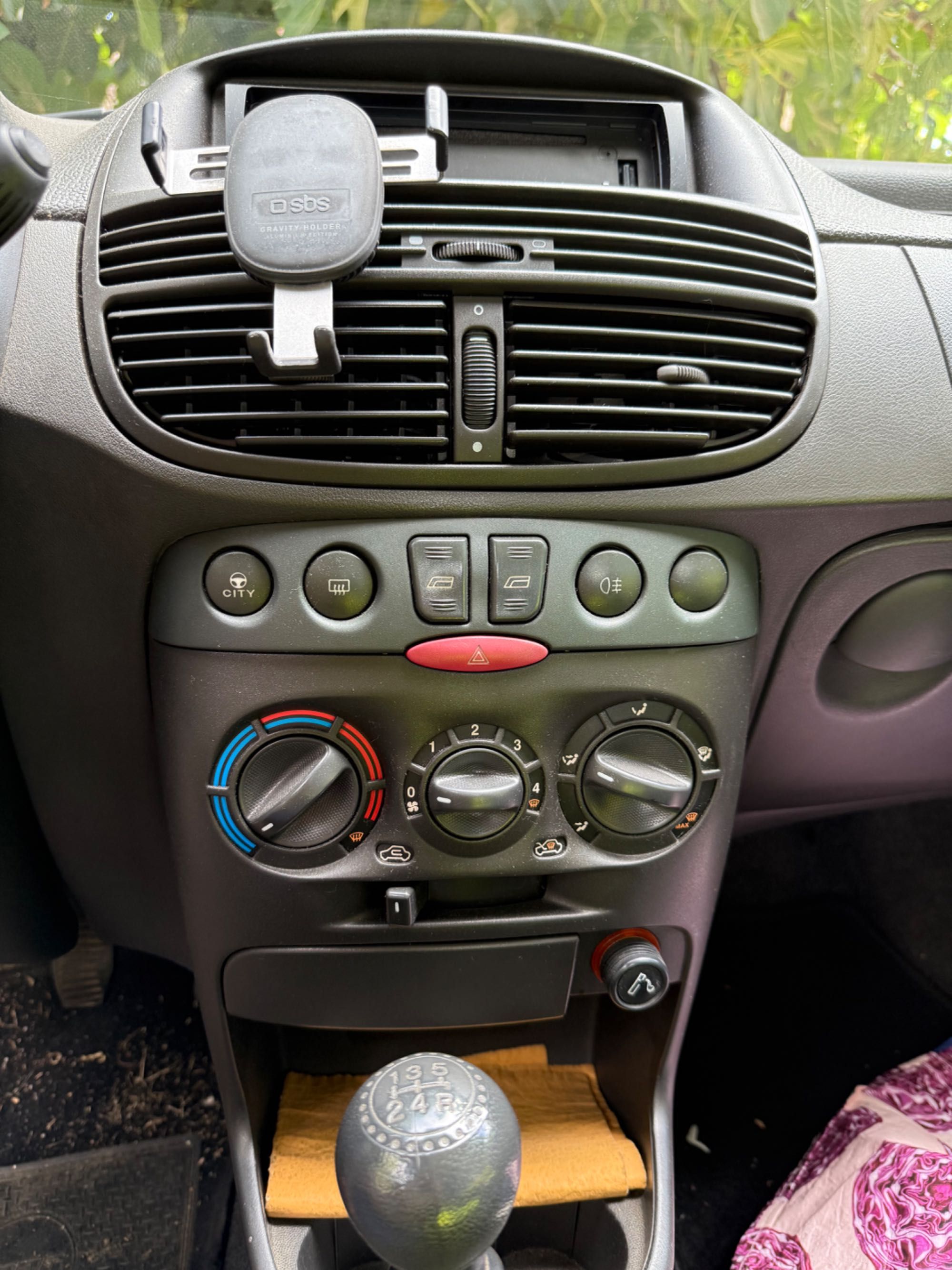 Fiat Punto cinza 2003