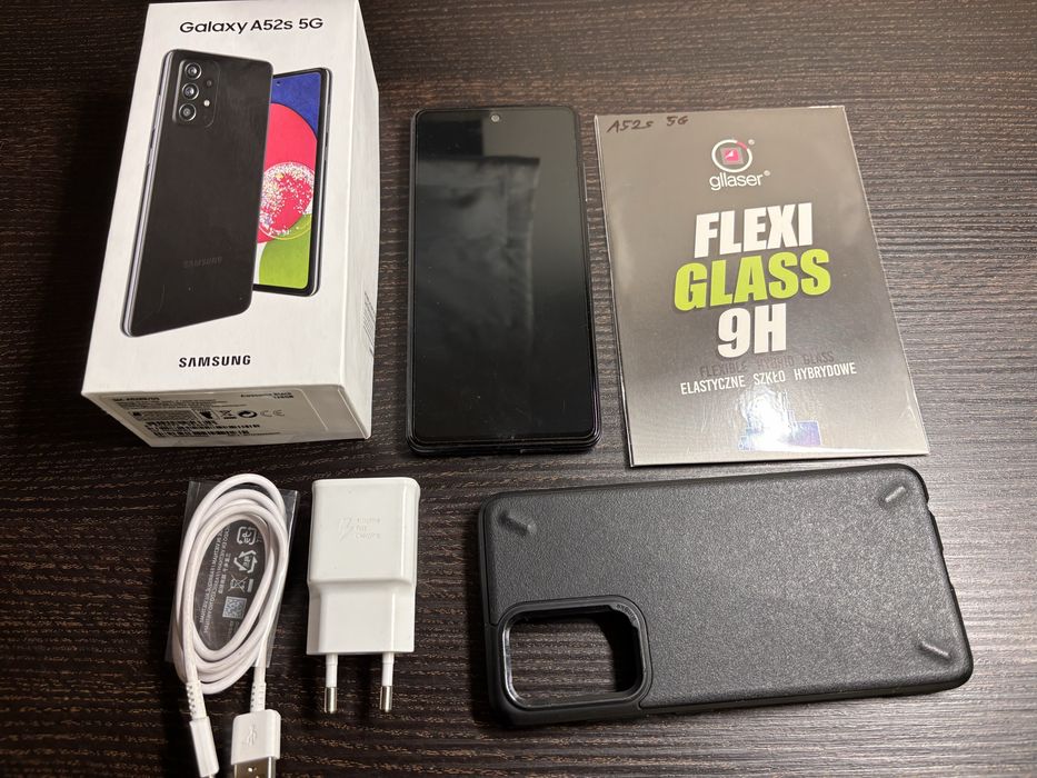 Samsung Galaxy A52s 5G 128GB i 6GB RAM w etui Ringke Onyx