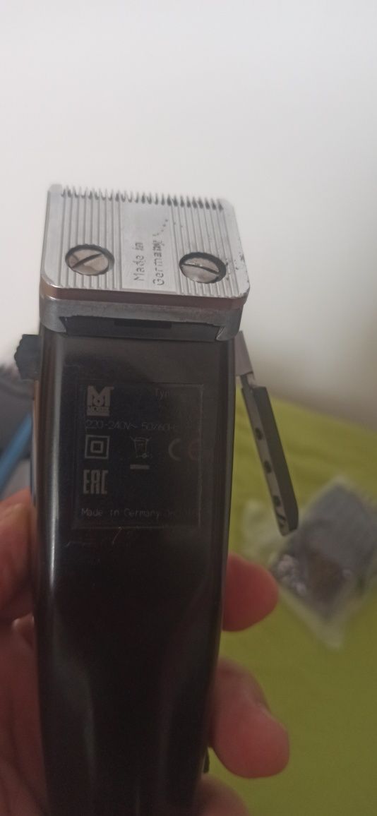 Продам машинку для стрижки MOSER PRIMAT 1230 + RAVON EAT001 (комплект)