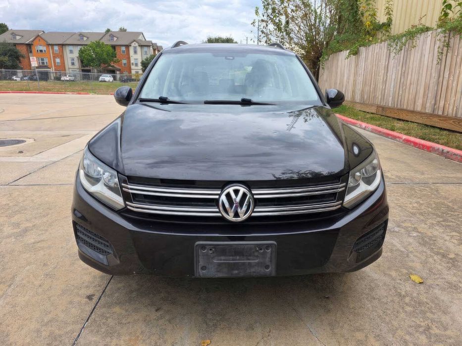 Volkswagen Tiguan      2016