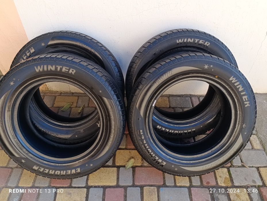 Продам хороший комплект колес  225/65/17