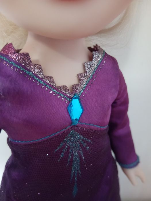 Brinquedo interativo:  Elsa Musical Frozen 2
