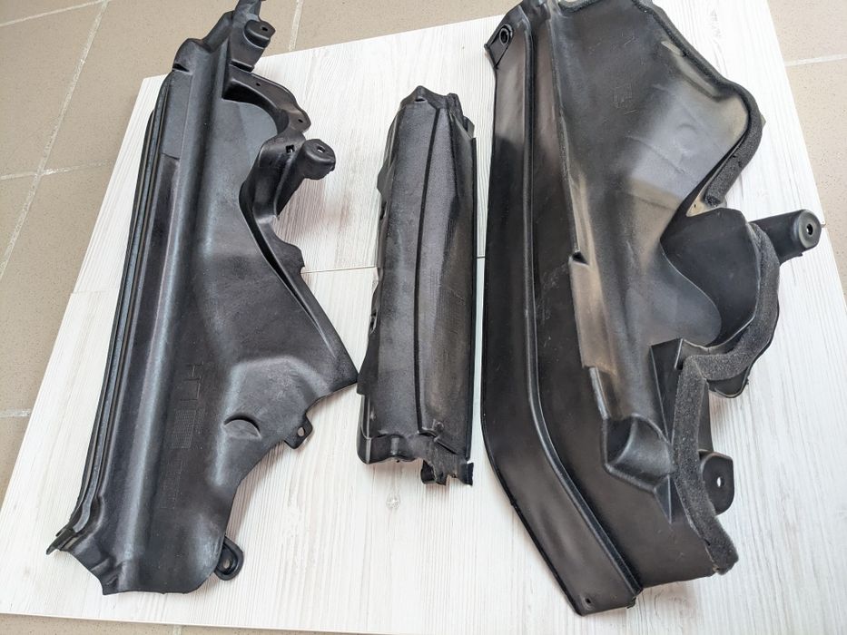 Жабо BMW Х5 Х6 Е70 Е71 Пластик під лобове скло Перегородка