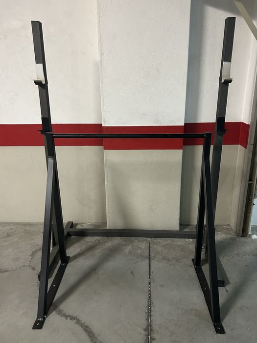 Squat Rack + Pull Up Bar