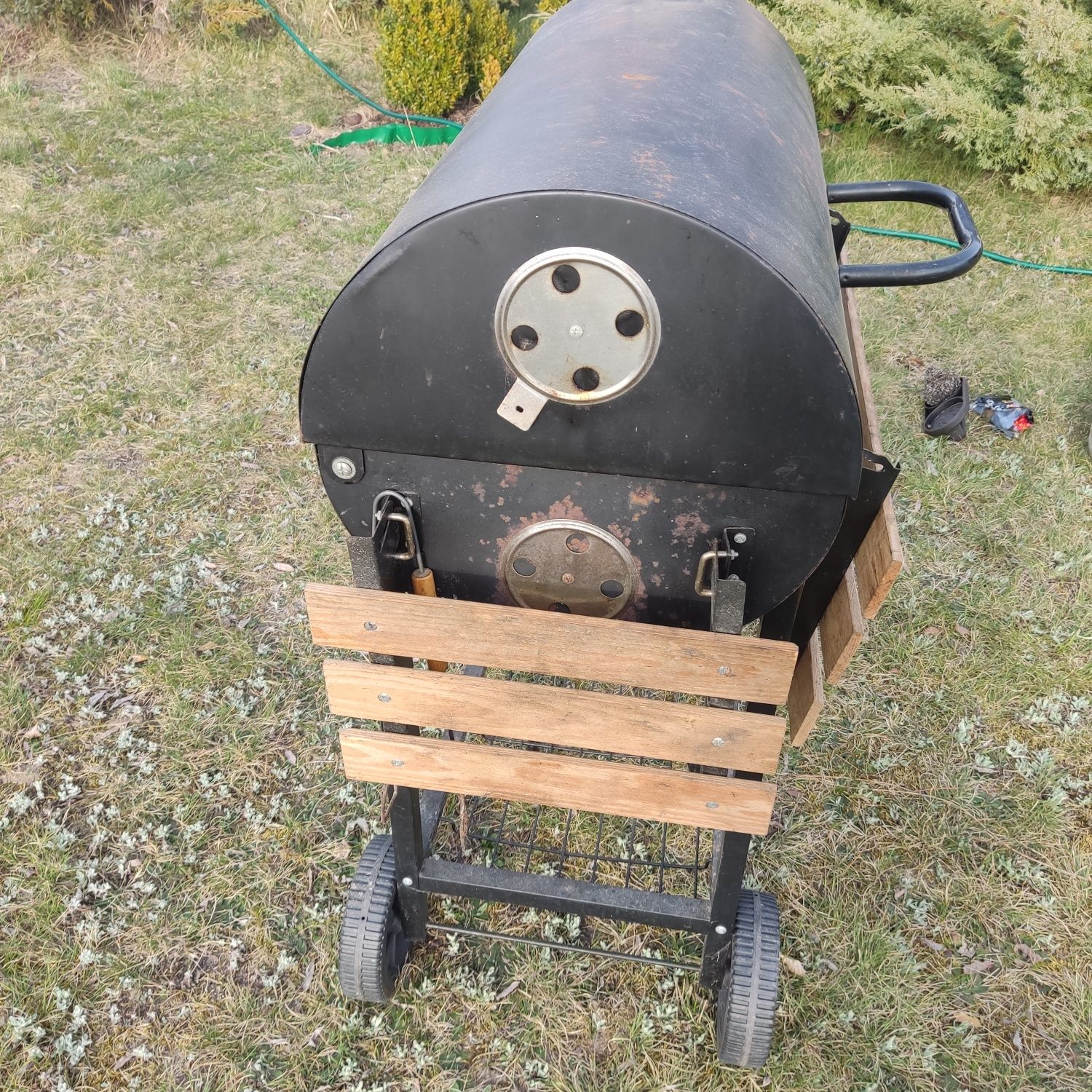 Grill węglowy duży