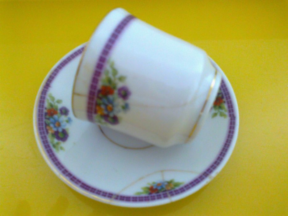 Chávenas café antigas Vista Alegre e Pillvuyt Foêc restauro porcelana