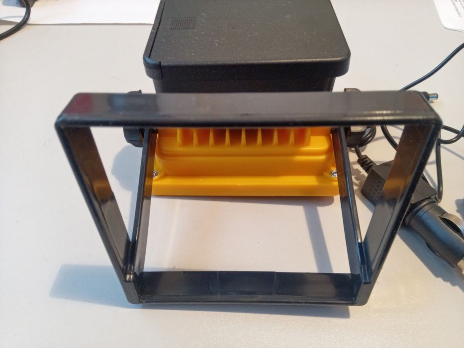 Фонар на акумуляторах