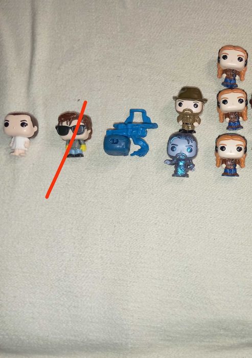 Stranger things Kinder joy