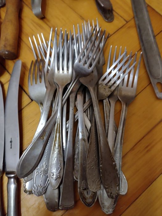 Ложки, вилки, ножи. Столовые предметы. 75 шт