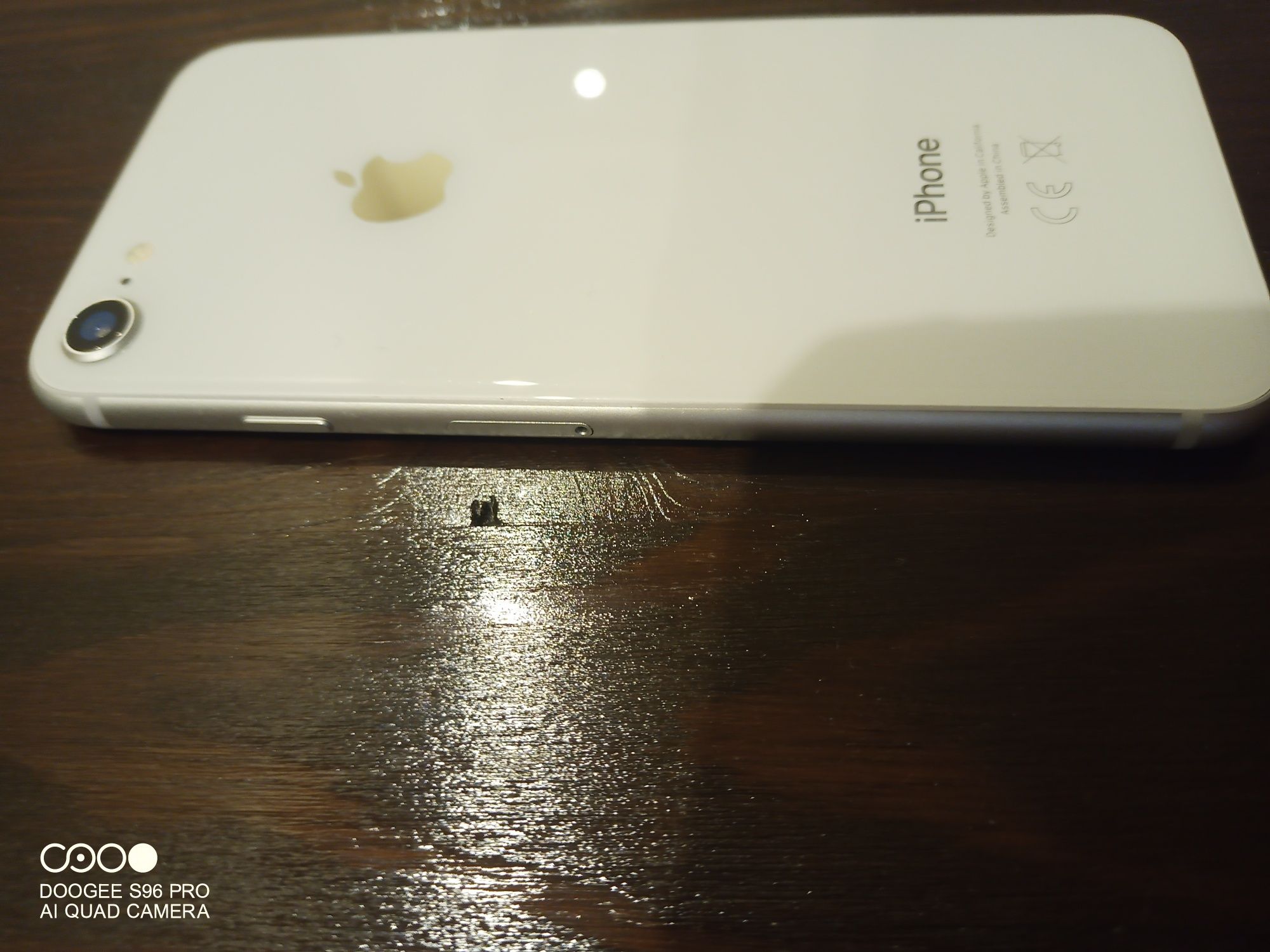 IPhone 8 64g Biały Stan BDB