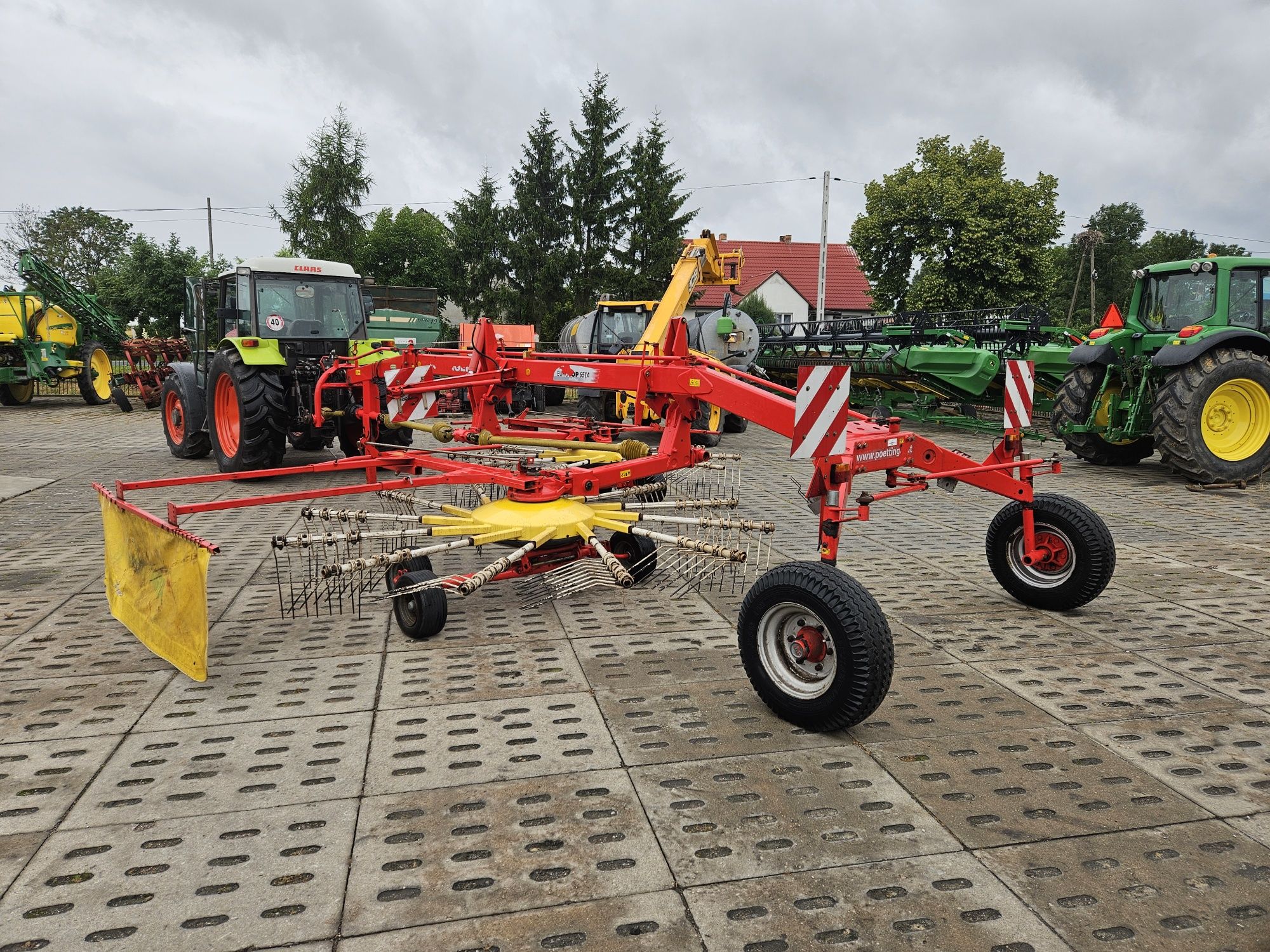 Zgrabiarka pottinger eurotop 651 a 2008 rok idealny stan claas fella
