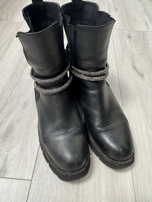 Черевики осінні чорного кольору