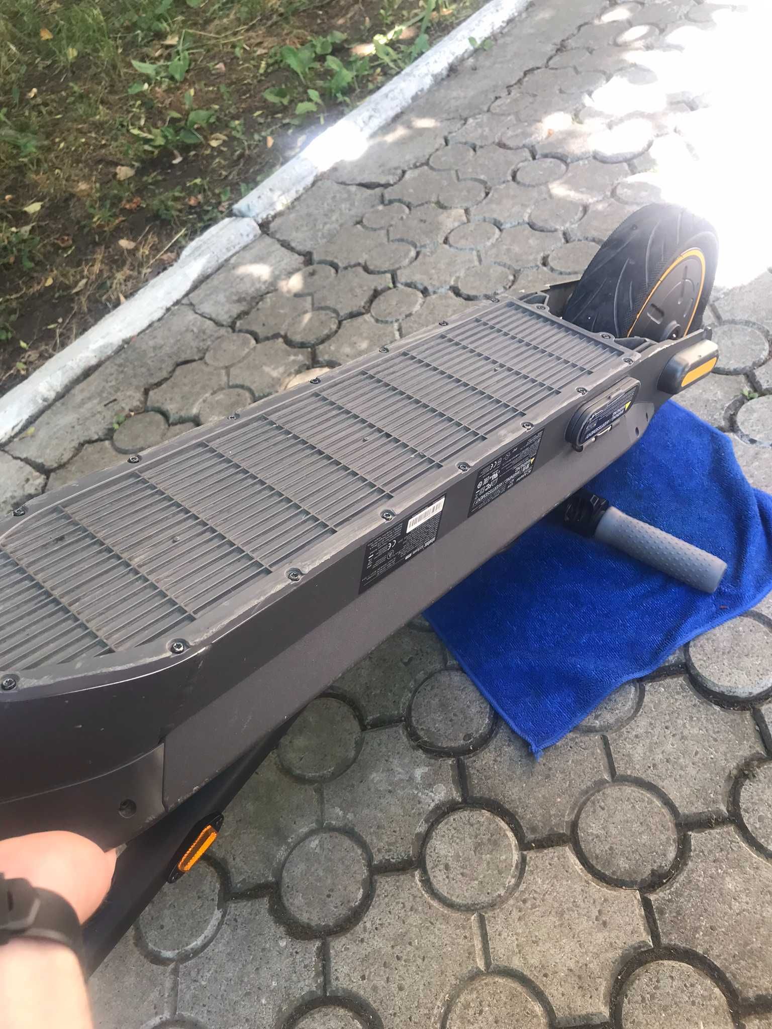 Електросамокат Segway-Ninebot MAX G30E II
