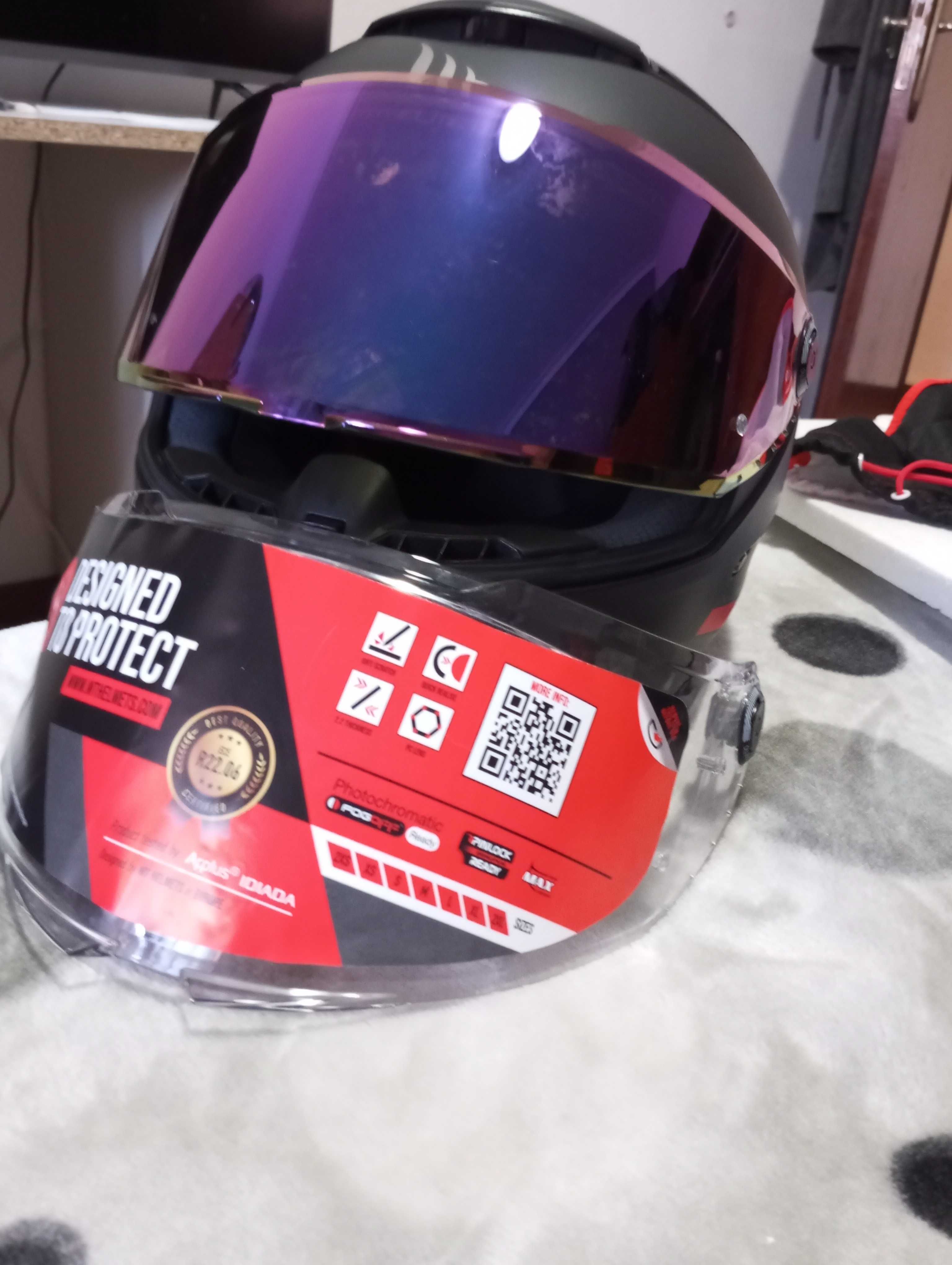 Capacete MT Thunder 4