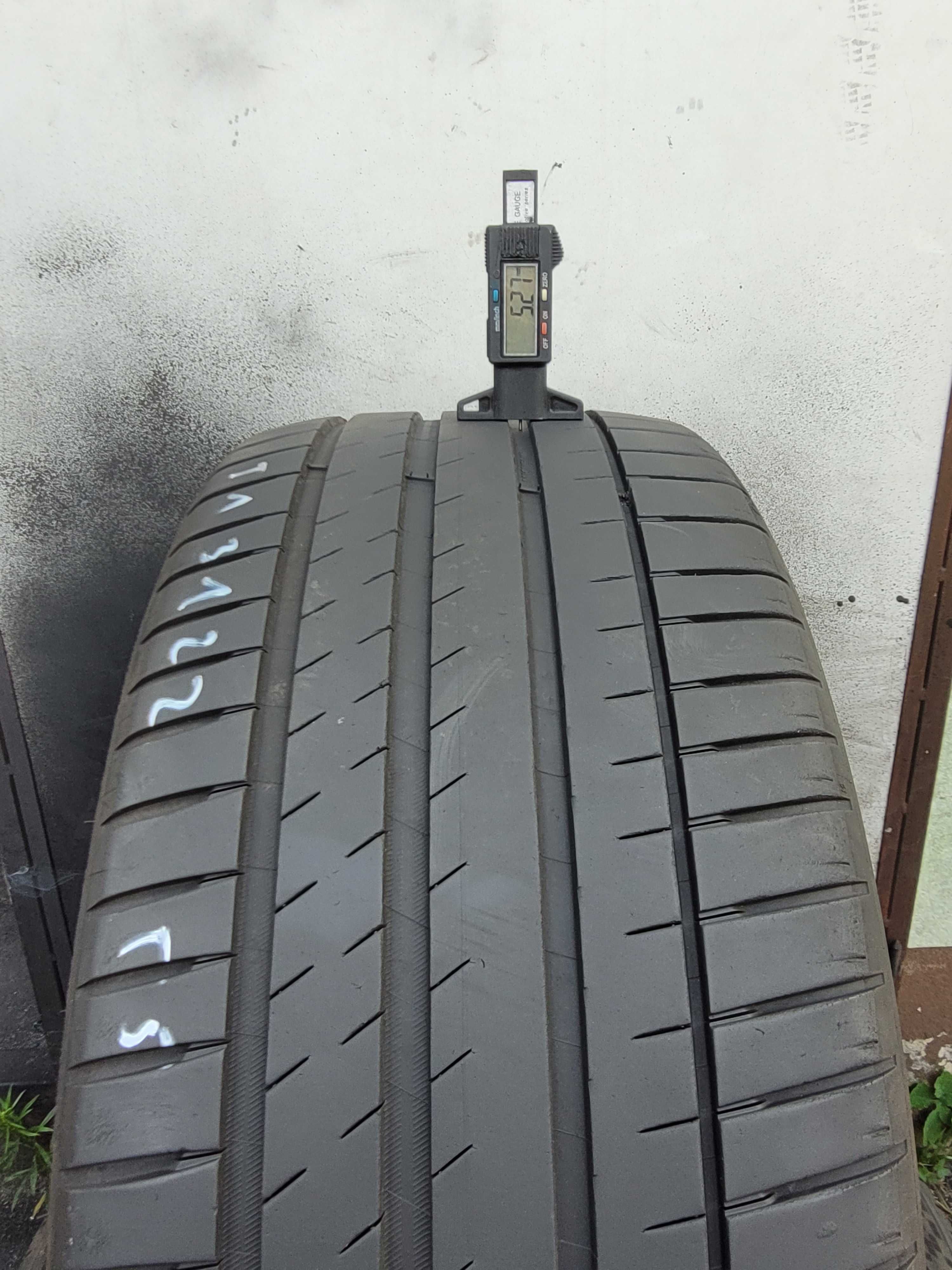 255/40/20 Michelin Pilot Sport EV T0 TESLA  5,5mm 2022r 4szt