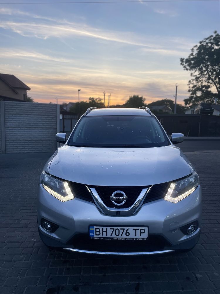 Nissan Rogue 2015 (2016)