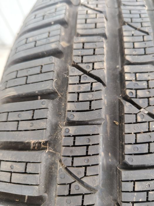 Opona nowa 225/55/17  Pirelli SottoZero Winter 210 II