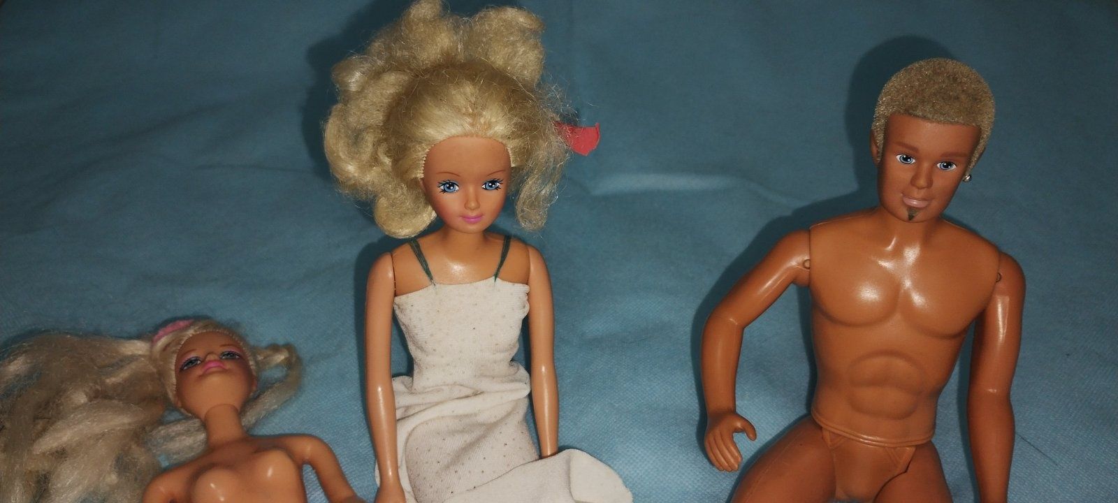 2 ляльки Барбі і Кен