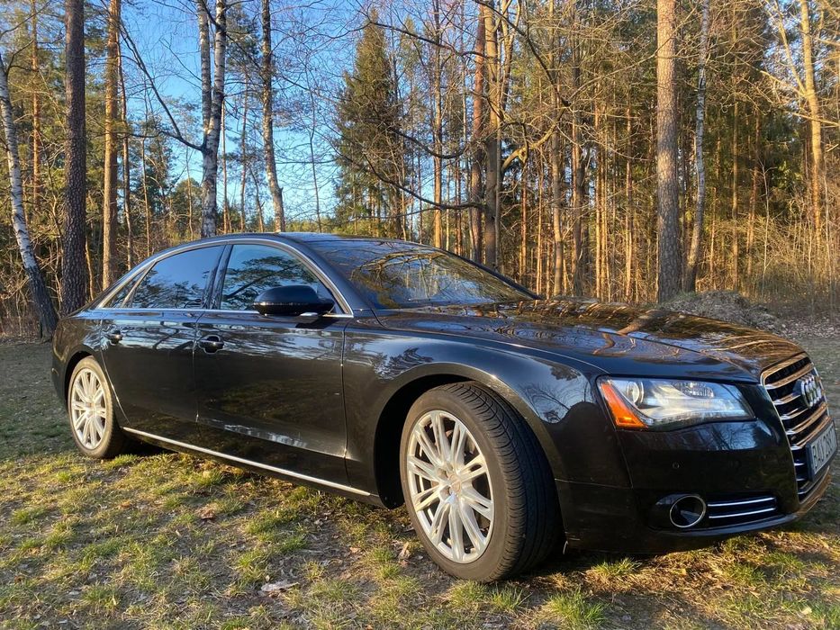 Audi A8 Na sprzedaż oferuję luksusową limuzynę Audi A8L Long z 2013 roku.