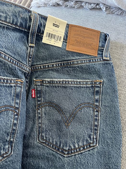 Calças ganga Levi’s ( ribcage bell).  Tamanho 26!  NOVAS