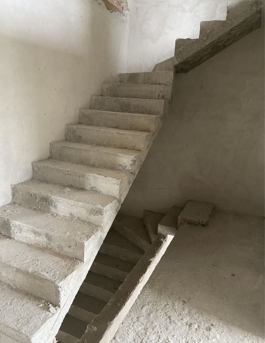 Продається котедж. Також є ділянка 10 сотих