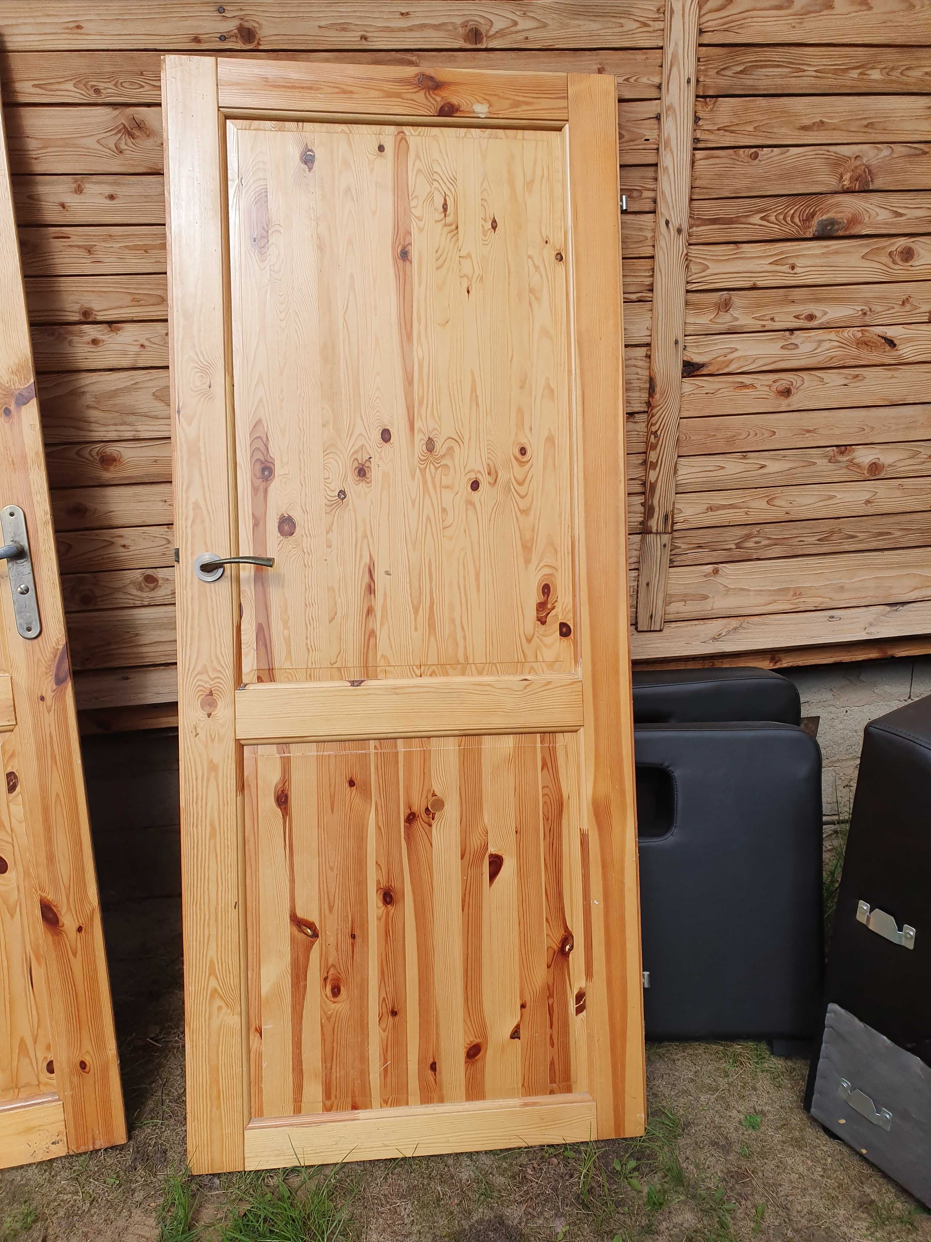 Drzwi drewniane pokojowe