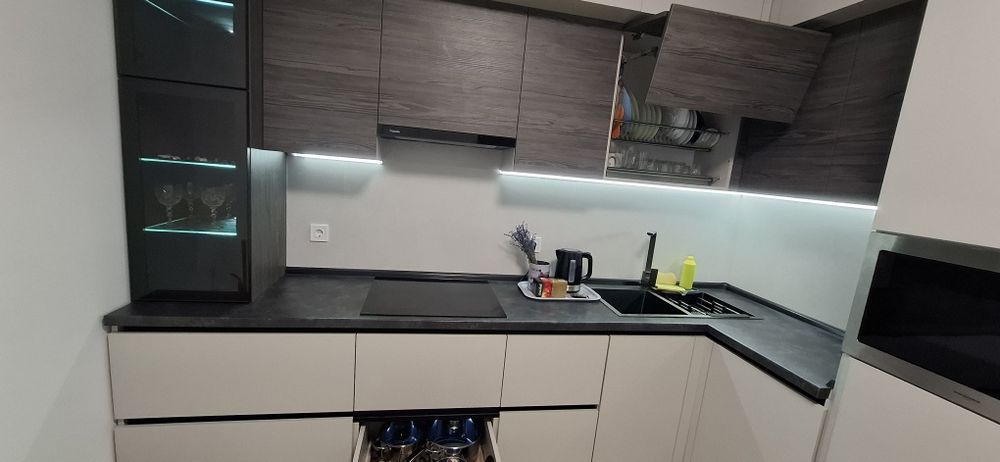 З 8.12 вільно 1-кімнатні апартаменти.Парк Шевченк,обл.лікарня,Буковина