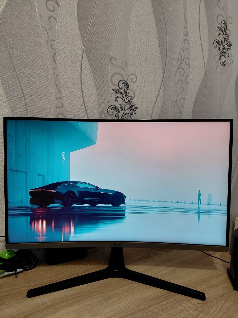 Samsung C27R500 Curved Monitor