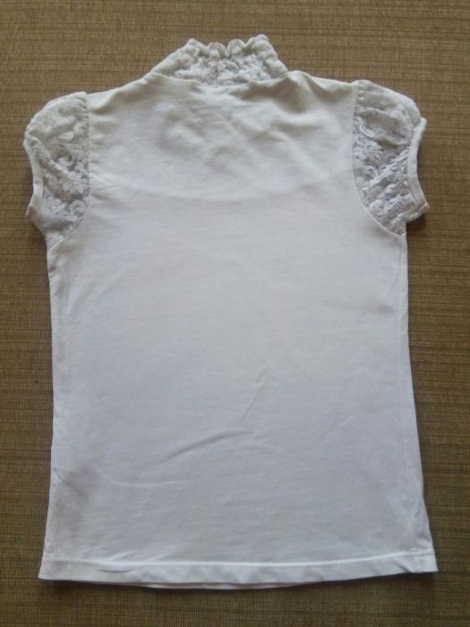 Школьная блузка белого цвета