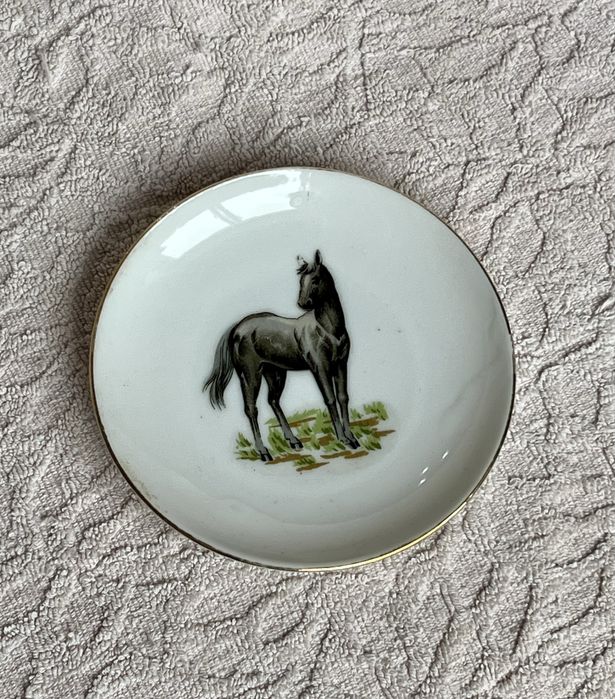 Mini prato porcelana cavalo vintage