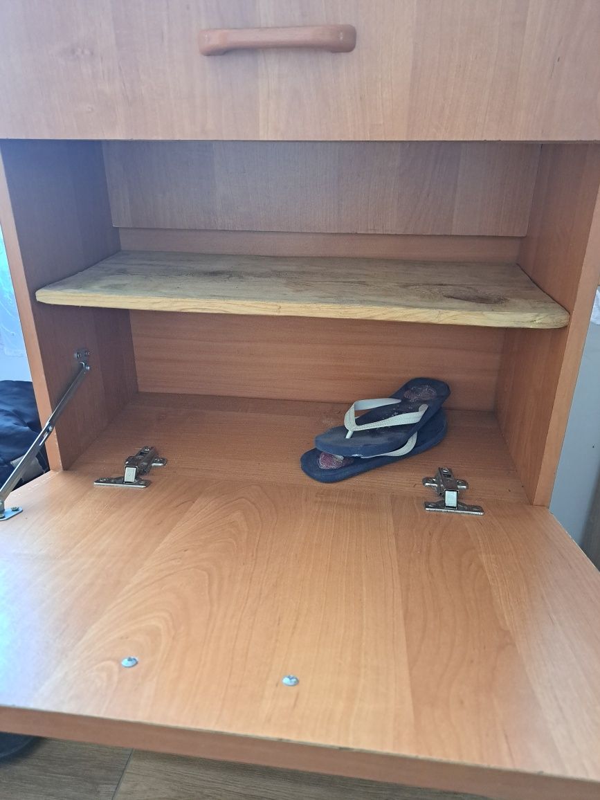 Szafka na buty, półka