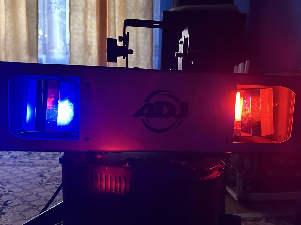 2 Reflektory ADJ Revo 4 i ADJ Double Phase LED