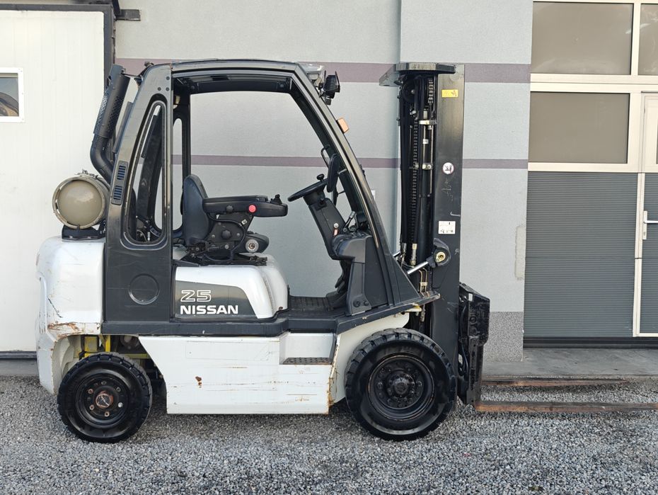 Wózek Nissan FG25 2.5T Lpg Triplex 4.8m Pozycjoner Przebieg 2 tys. mtg