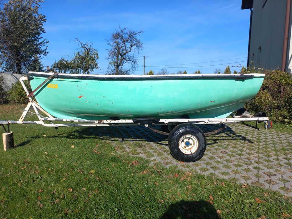 Sprzedam łódkę 312x135 z przyczepką i silnikiem 2KM