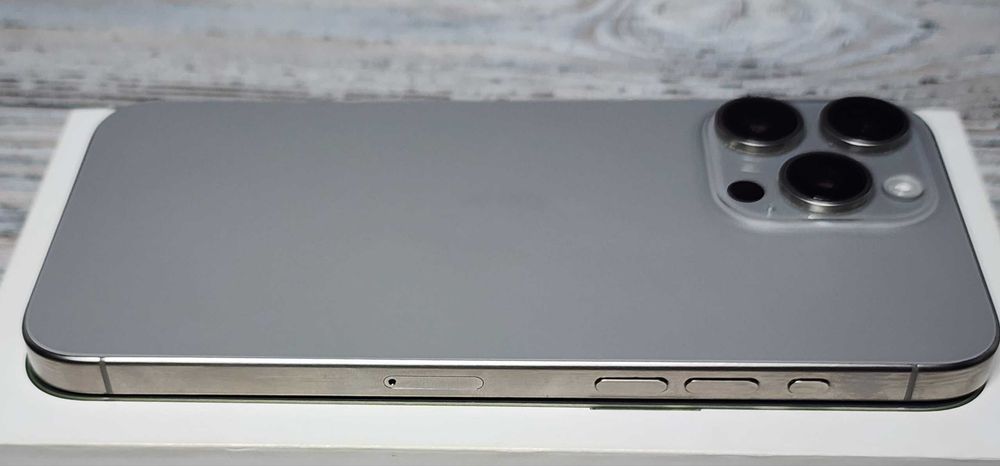 iPhone 15 pro max 256gb Natural Titanium 890$ магазин