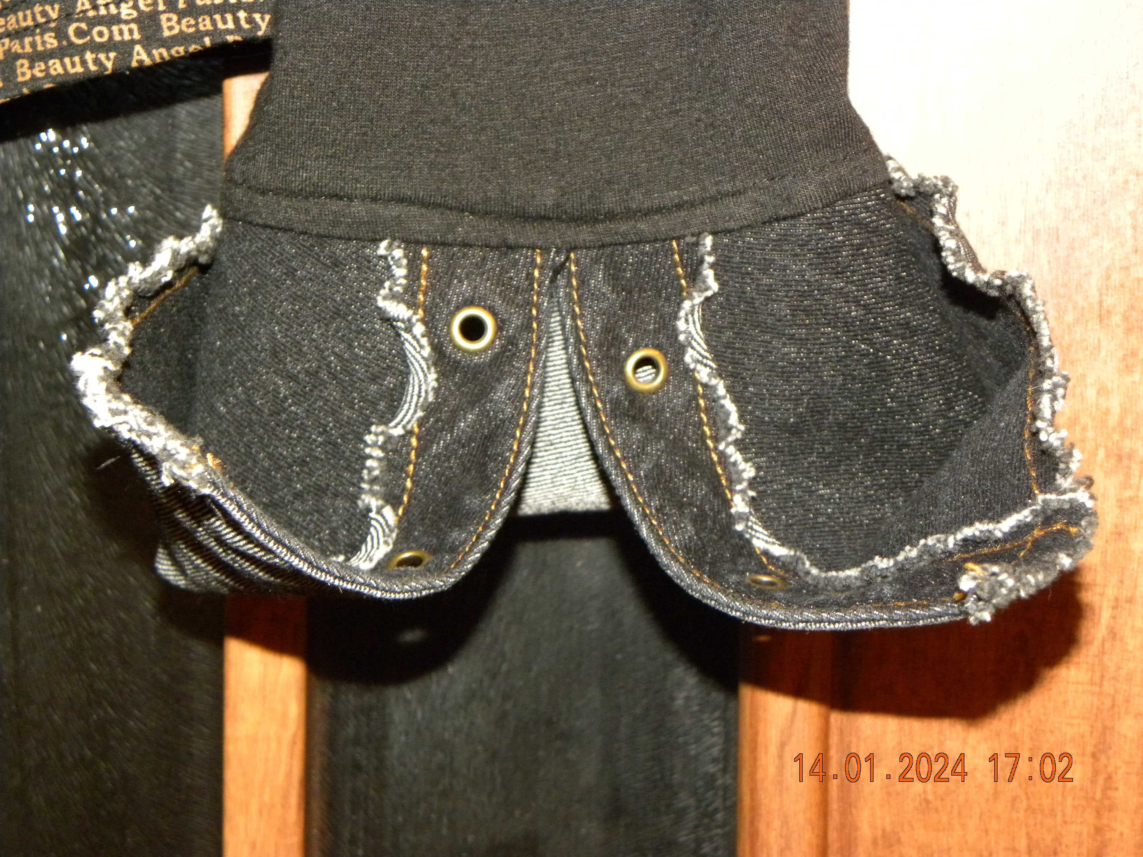 Bluzka z dżinsowymi wstawkami; rozmiar S