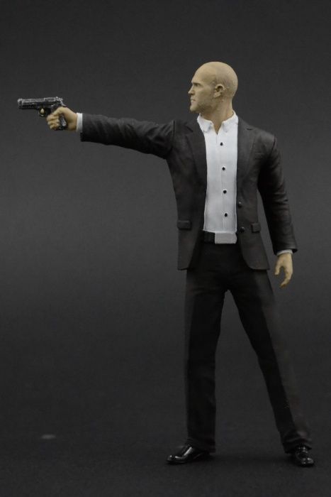 Jason Statham Figurka 1:18 BMW 740i E38 KK-scale