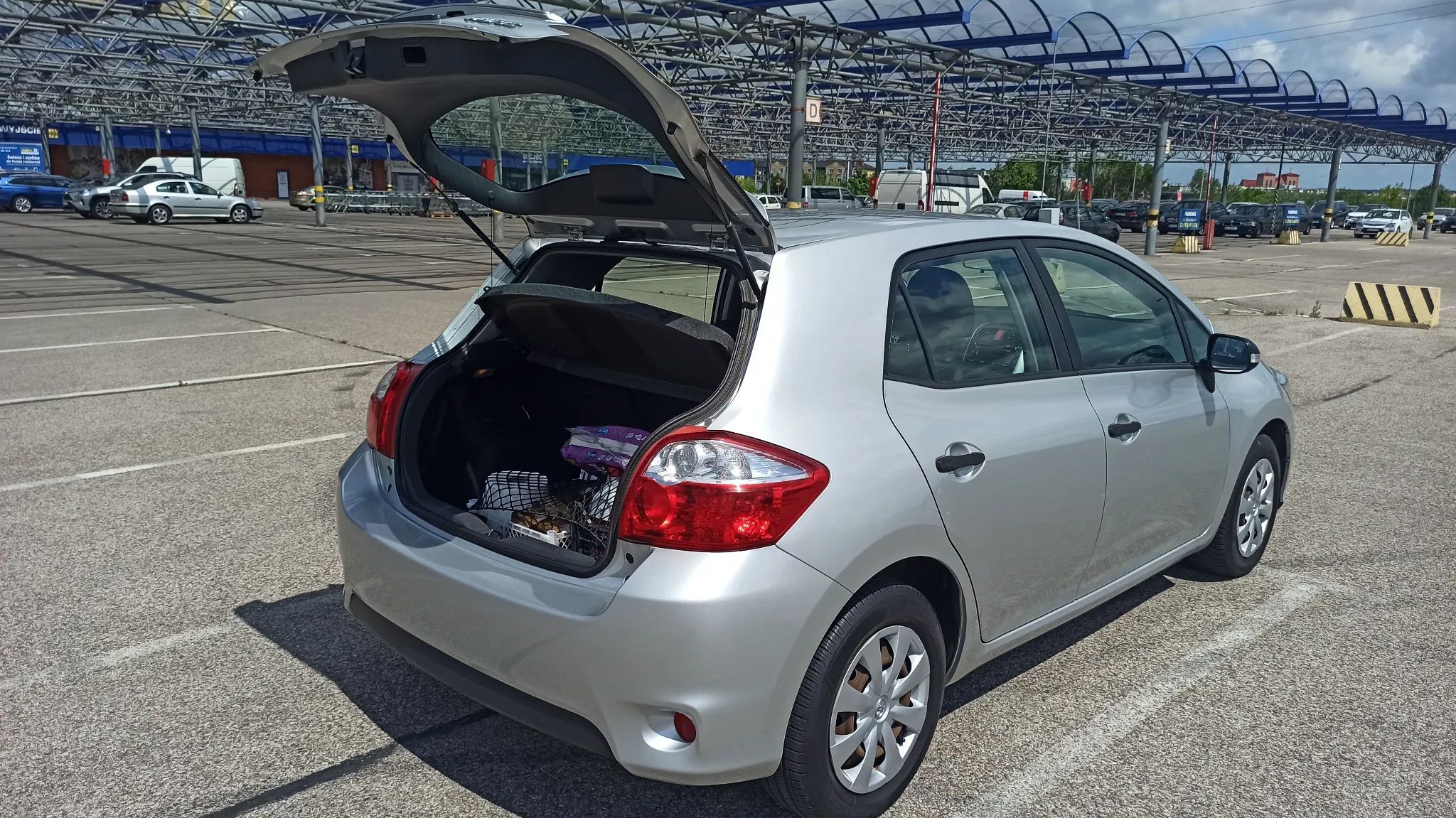Toyota Auris Toyota Auris 1.33 VVT-i Terra