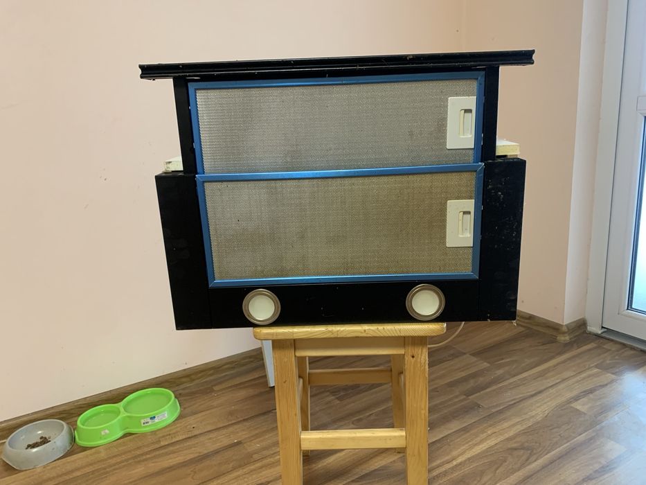 Продам кухону витяжку