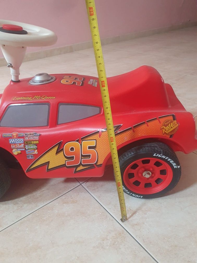 Carro do Faísca McQueen