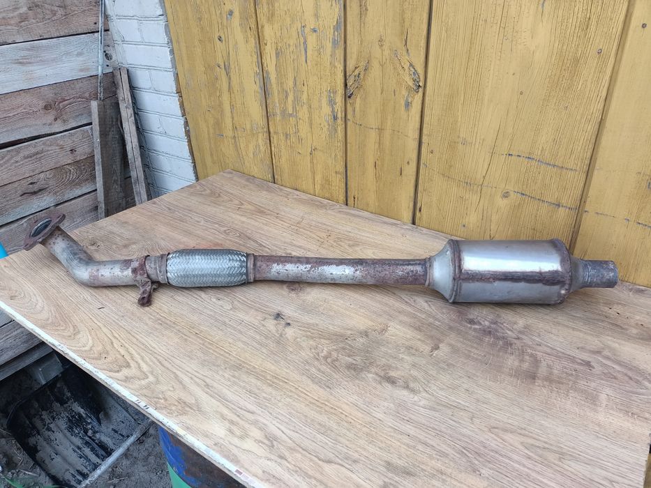 Rura wydechu przód z katalizatorem Opel Astra H 1.9 CDTI