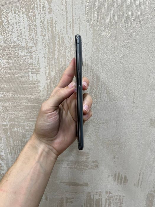 Продам Samsung s20 plus