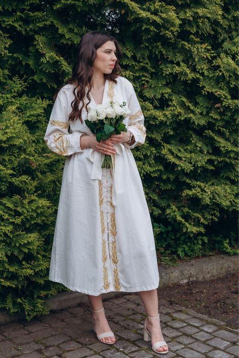 Вишите плаття та сорочка