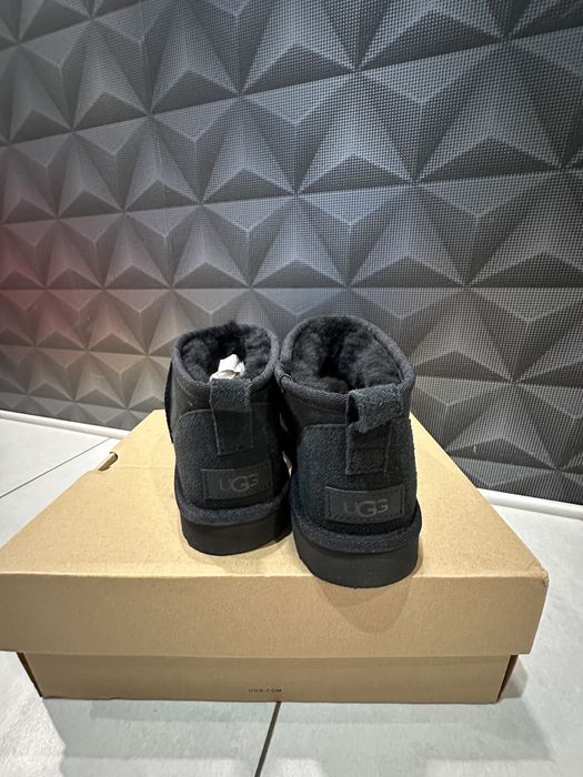 Ugg ultra mini black чорні USA 8 UK 6  39 оригінал