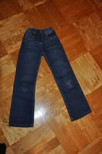 Spodnie jeansowe dziewczęce C&A 128 cm