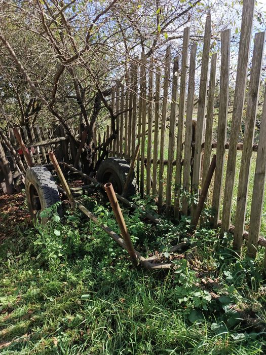 Прицеп для трактора одно осний