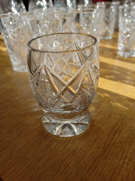 Kryształowe kieliszki z PRL