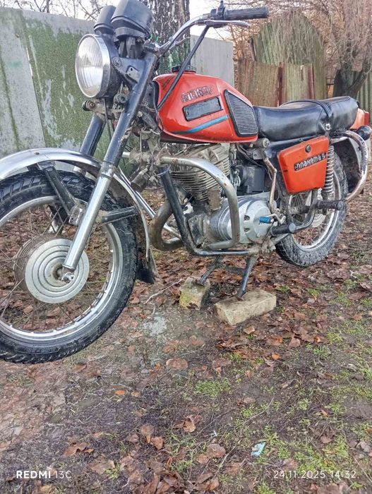 Мотоцыкл Иж планета 5 на ходу